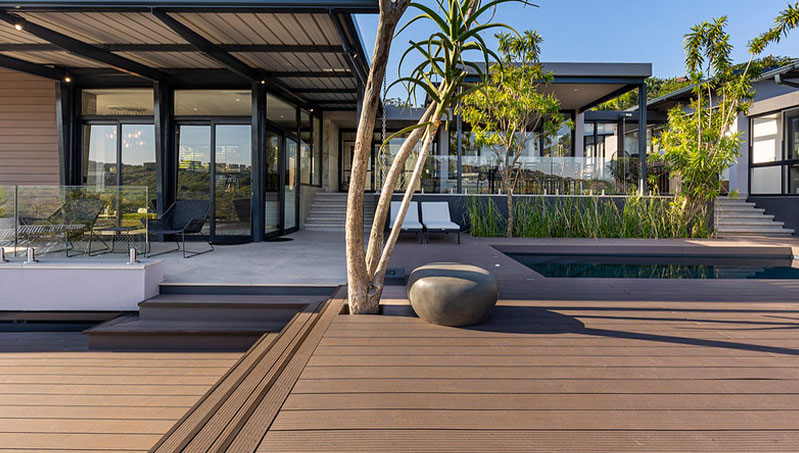 How To Bring Outdoor Living Centre Stage